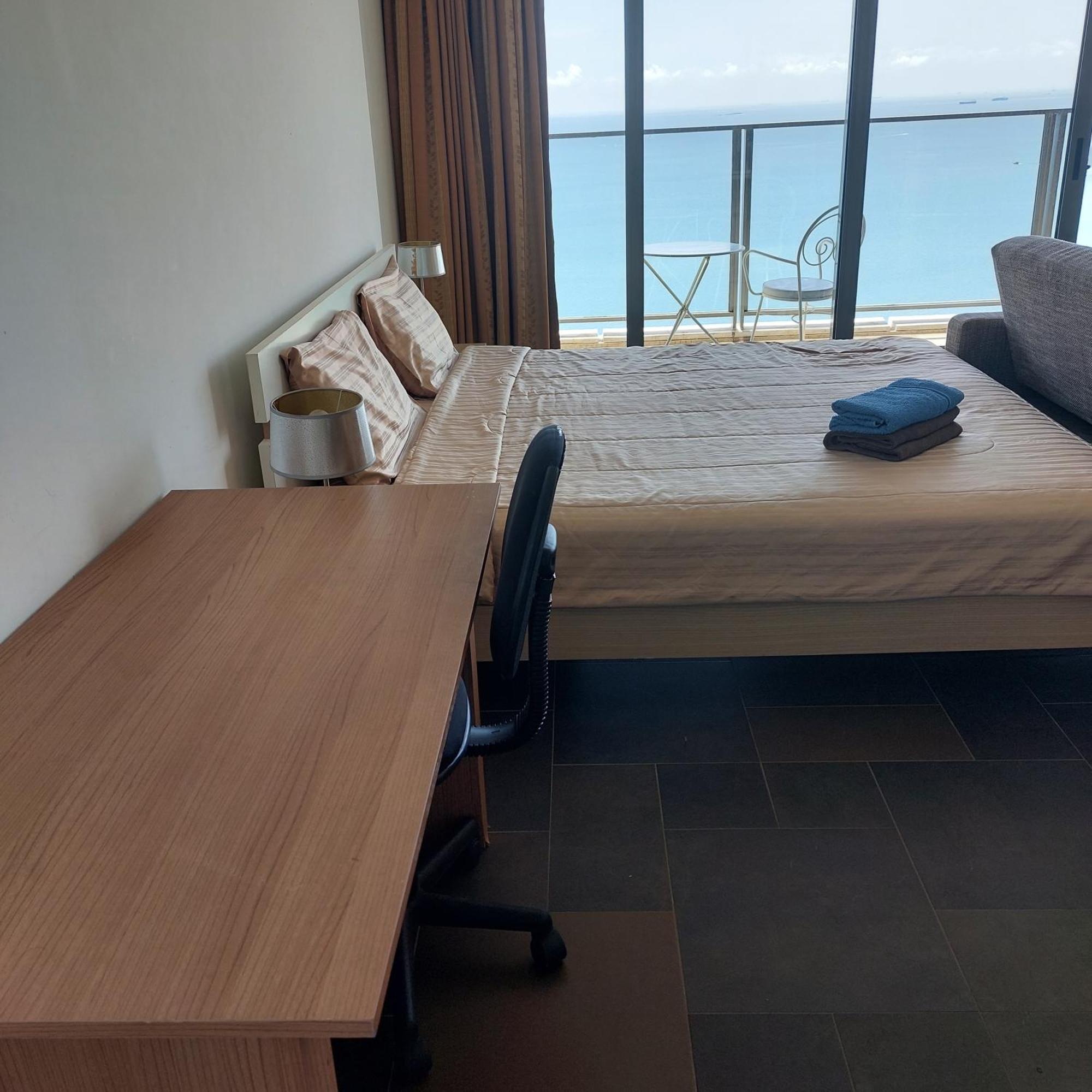 Sea View Apartment In 파타야 외부 사진