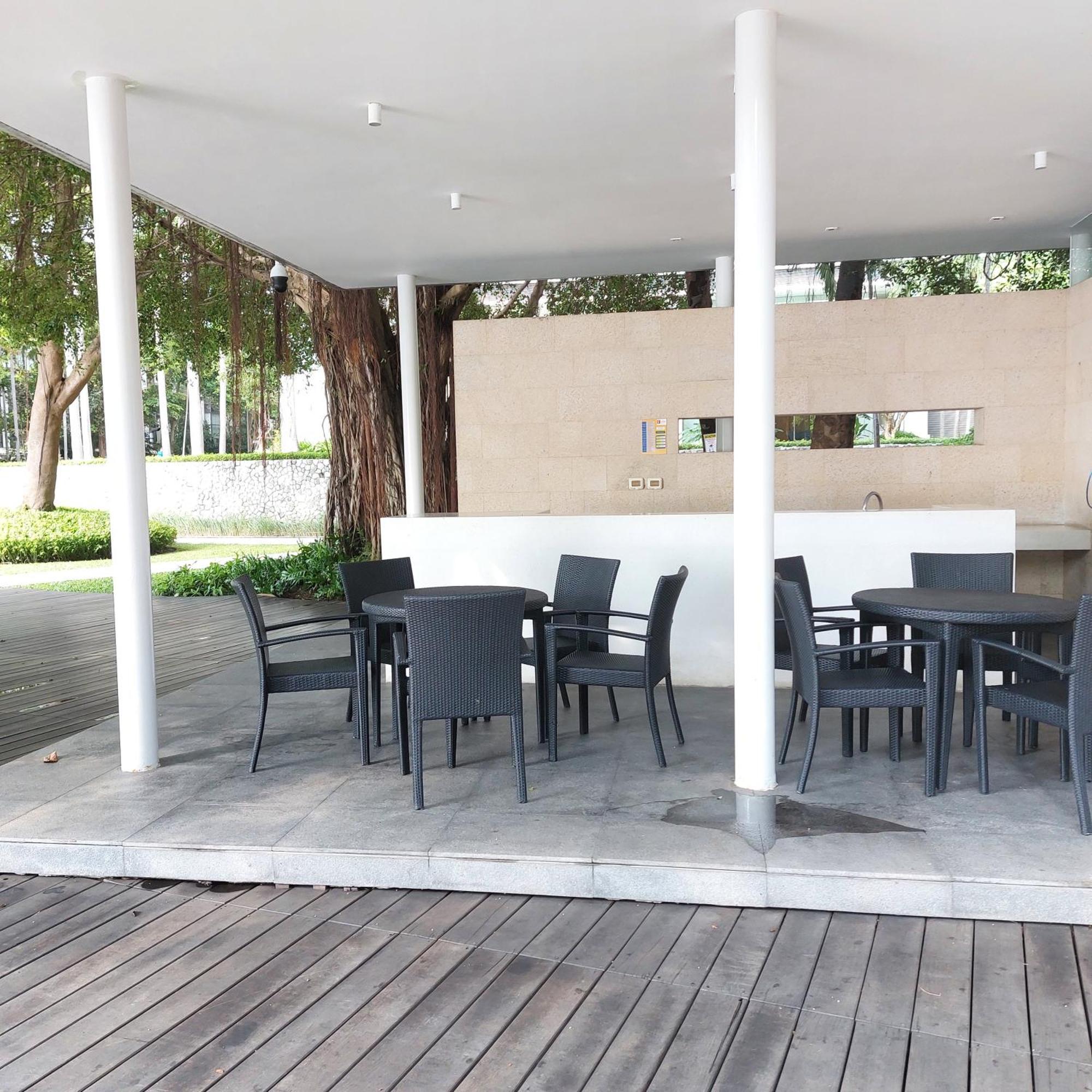 Sea View Apartment In 파타야 외부 사진