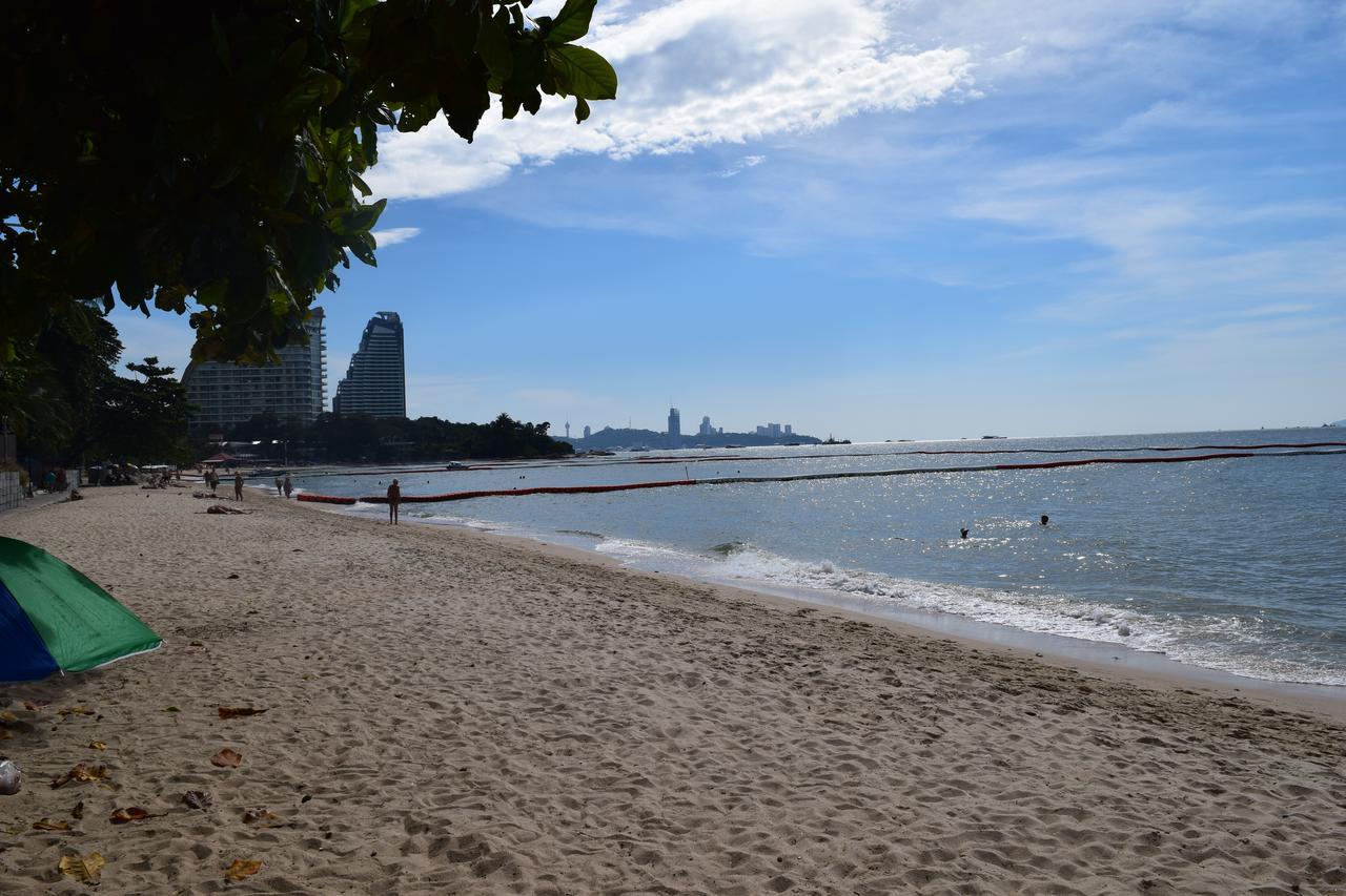 Sea View Apartment In 파타야 외부 사진